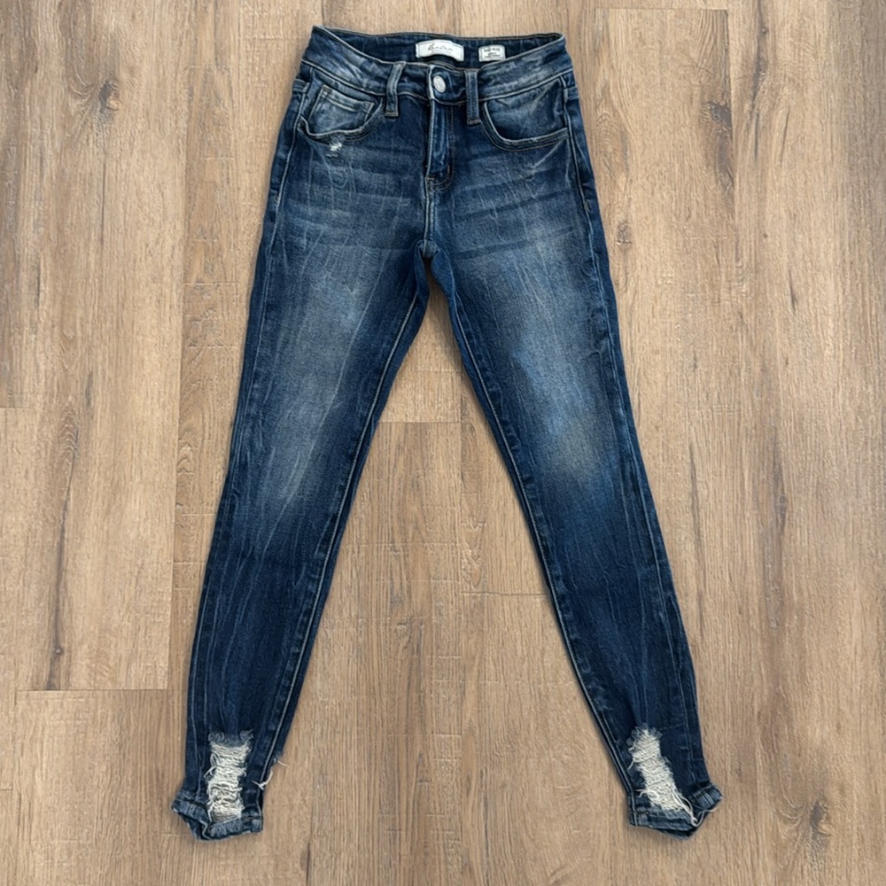 KanCan Signature Jeans